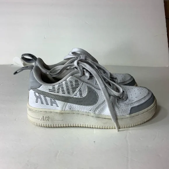 Shoes Nike Air Force Size 4y Kids White And Reflective Silver